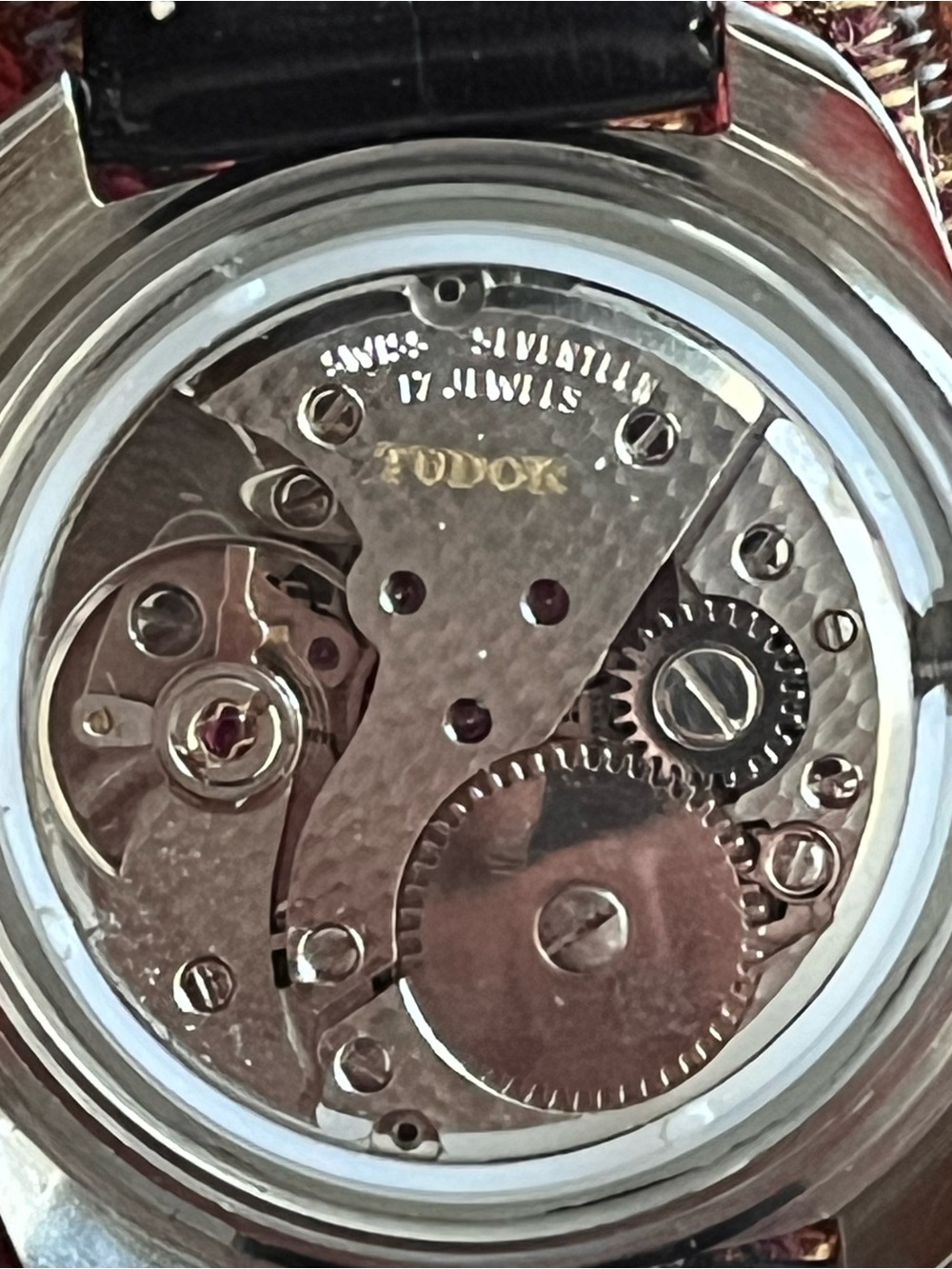 Mans Classic Tudor Wristwatch - Picture 11 of 11